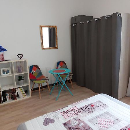 Chambre Pres De L'Etang De Thau Meze Exterior photo